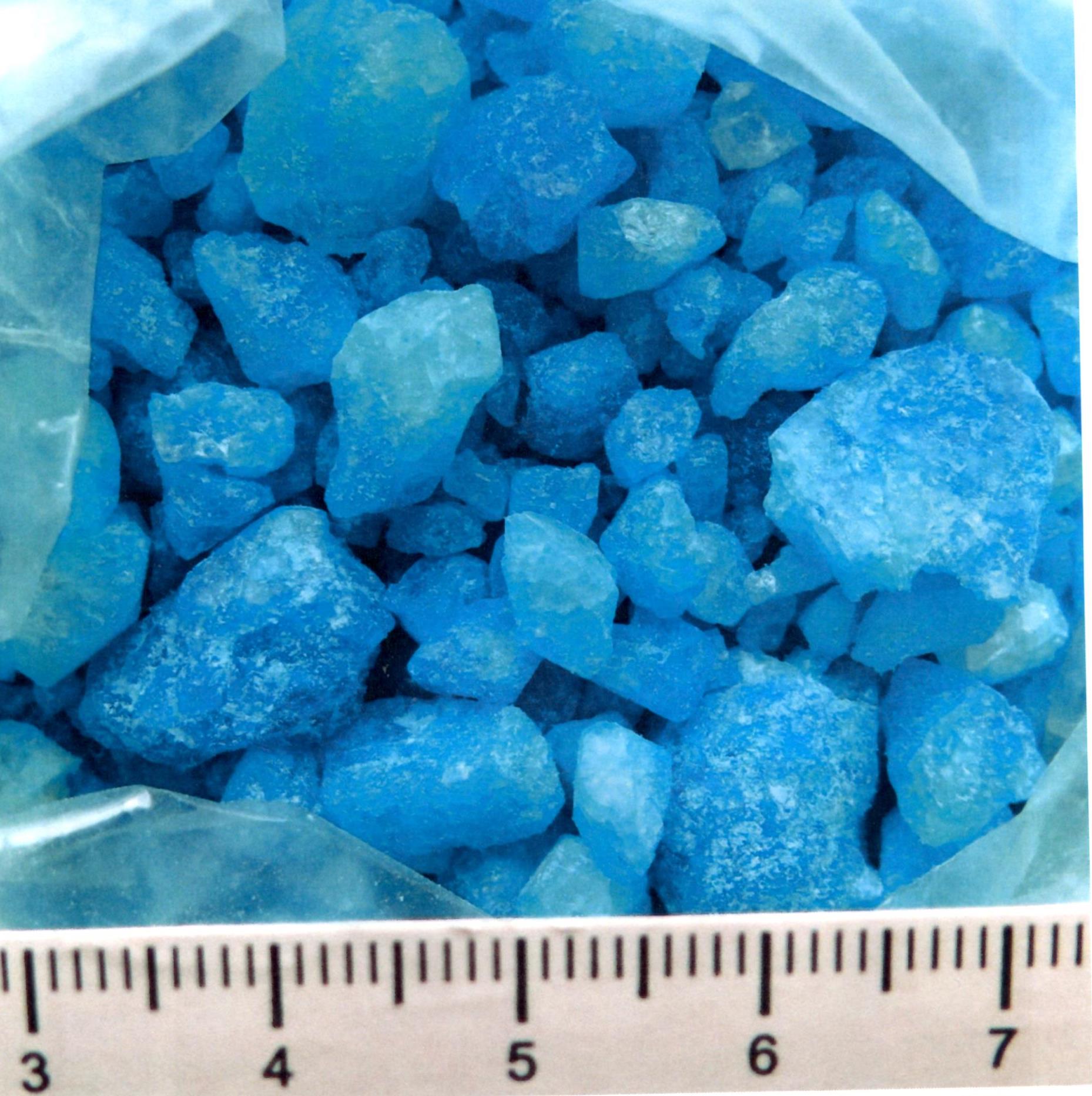 В Крым по почте пришла посылка с наркотиками из Китая