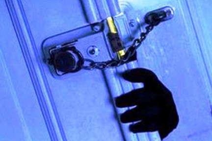 ​В Ялте полиция поймала двух грабителей, отобравших деньги у ветерана