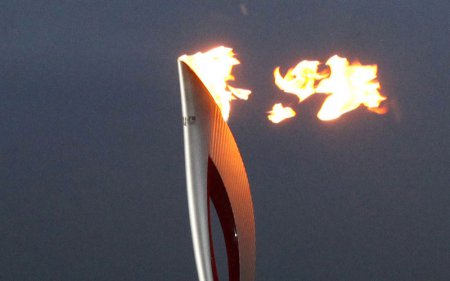 Город Сочи подарил Ялте факел Паралимпийских игр 2014 года Город Сочи подарил Ялте факел Паралимпийских игр 2014 года