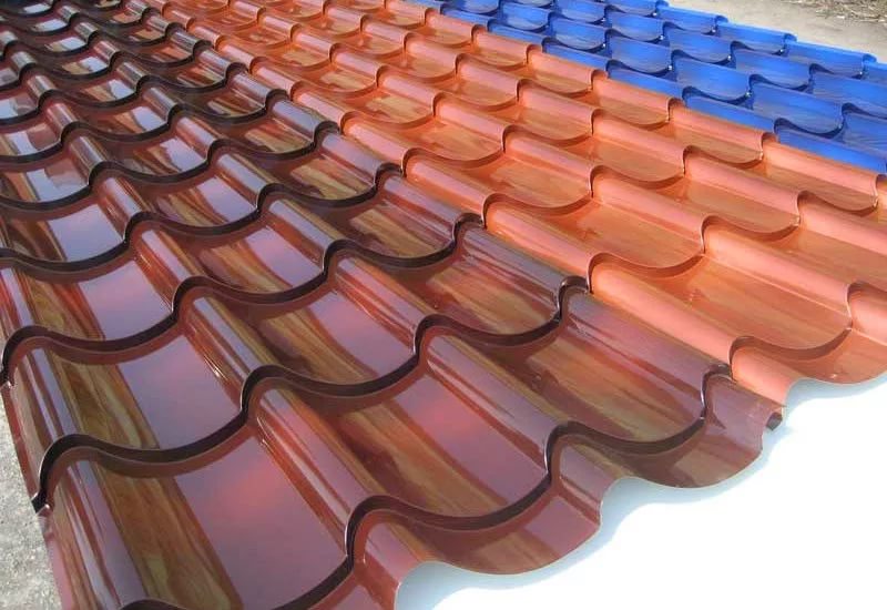 Металлочерепица - самый доступный и популярный кровельный материал Металлочерепица - самый доступный и популярный кровельный материал