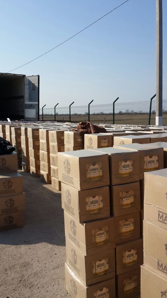 Крымские таможенники пресекли попытку ввоза в Крым крупной партии незадекларированного алкоголя Крымские таможенники пресекли попытку ввоза в Крым крупной партии незадекларированного алкоголя