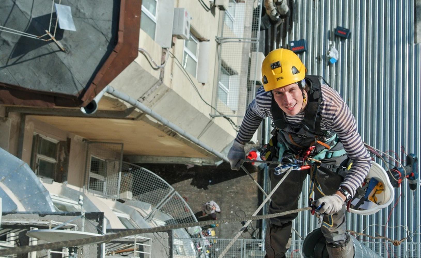 Профессиональные услуги промышленных альпинистов компании Альппром Профессиональные услуги промышленных альпинистов компании Альппром