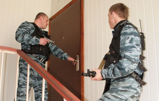 Как защитить квартиру от взлома.