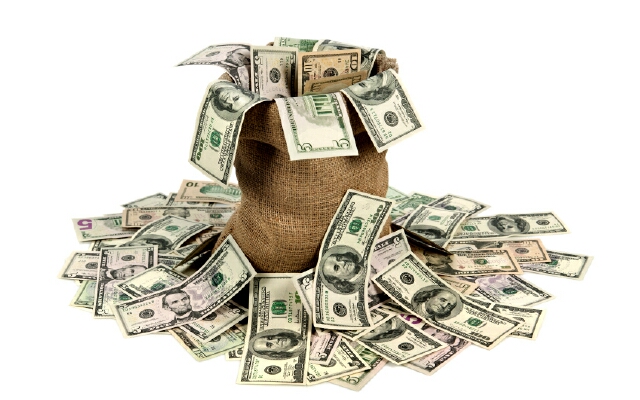 В Украине повысят выплаты: с 1 июля украинцы станут богатыми