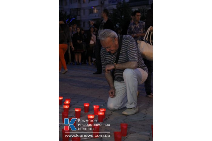 В Симферополе провели акцию «Зажги огонек в своем сердце»