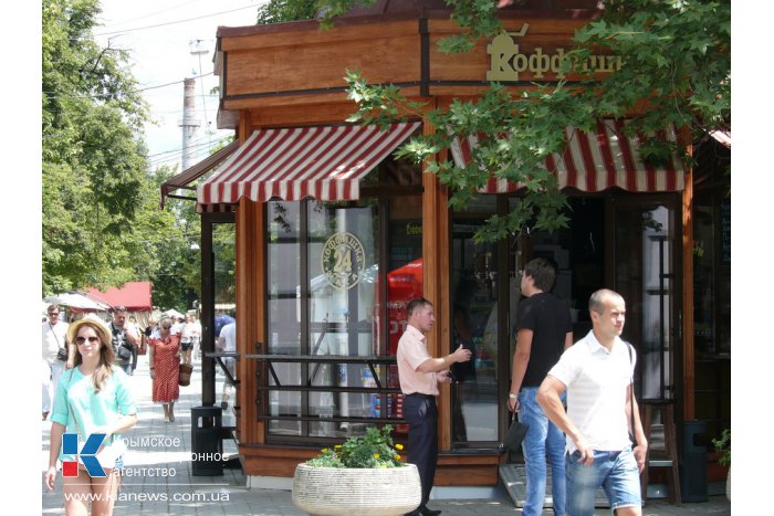 Премьер Крыма пообещал избавить центр Симферополя от кофейни до конца недели