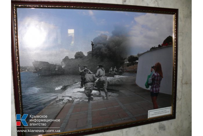 В стенах крымского парламента открылась выставка военной фотохроники