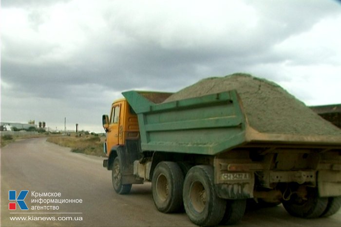 В Севастополе проходит пикет против добычи песка на мысе Фиолент