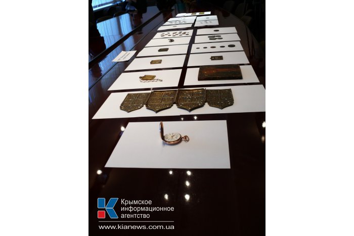 Крымским музеям передали 66 изъятых на границе ценностей
