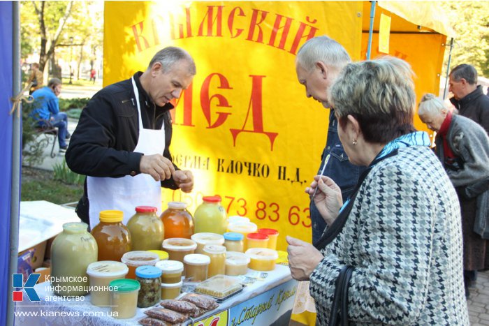 В Симферополе прошел праздник  меда