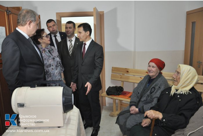 Центры по предоставлению социальных услуг должны быть в каждом населенном пункте, – крымский премьер 
