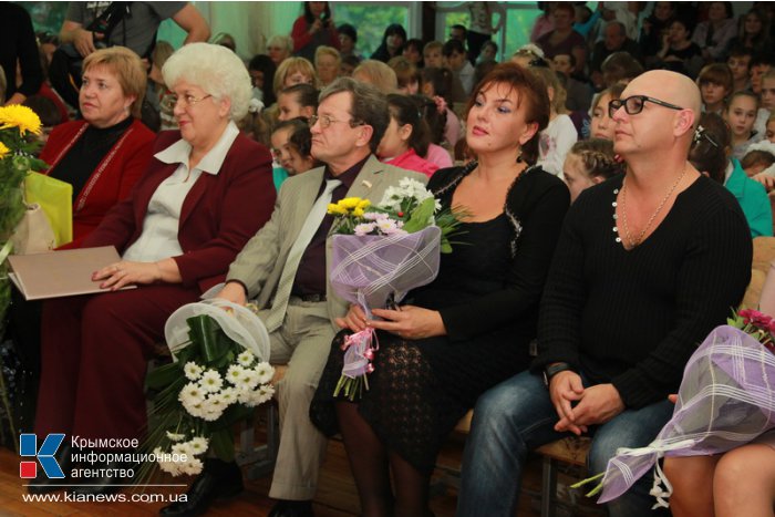 В Симферополе Дворец пионеров празднует свой 90-летний юбилей