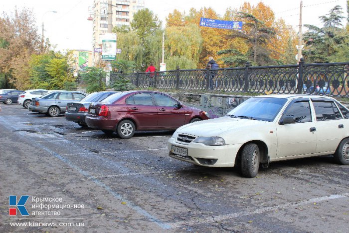 «Крымтранспарксервис» открыл в Симферополе первую парковку