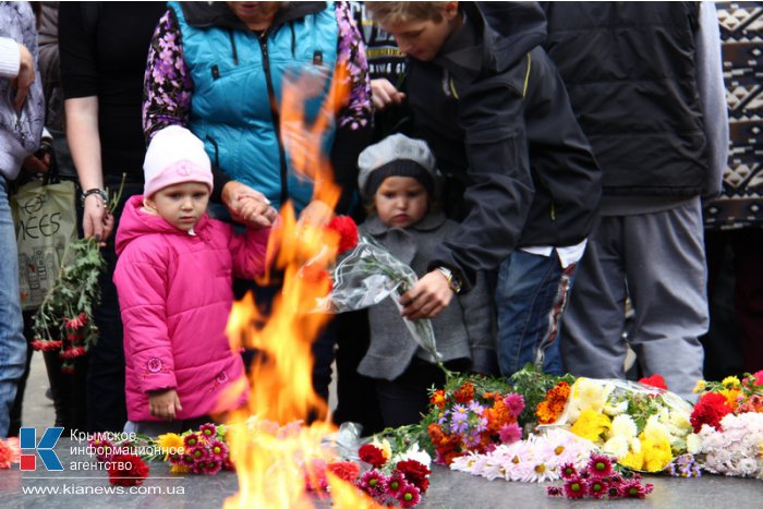 В Симферополе отметили годовщину освобождения Украины от фашистов