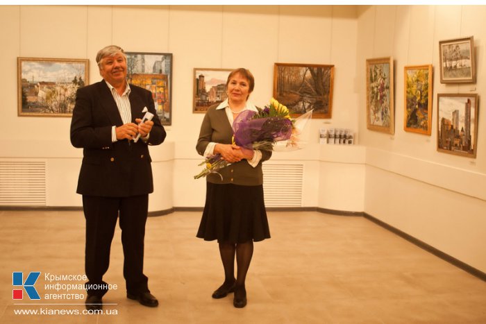 В Севастополе открылась выставка крымской художницы