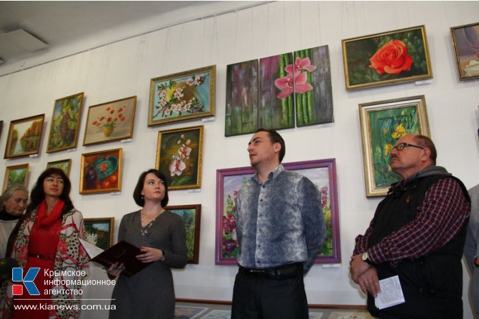 В Симферополе открылась биеннале самодеятельных художников