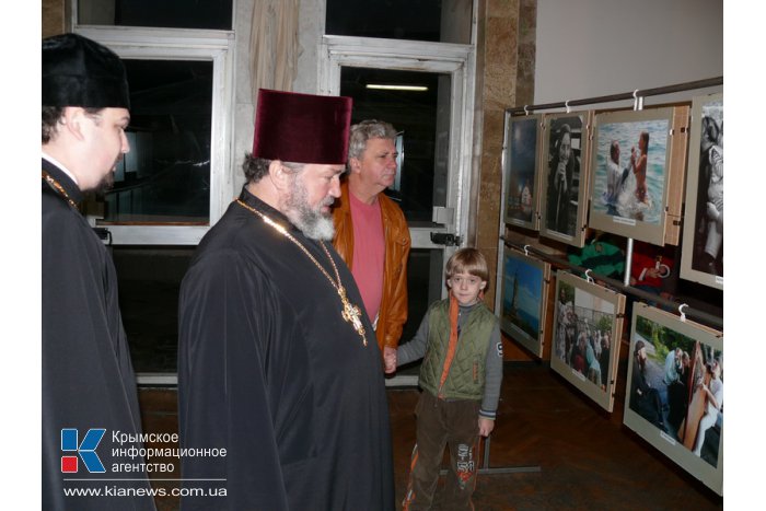 В Ялте открылась выставка духовной фотографии 
