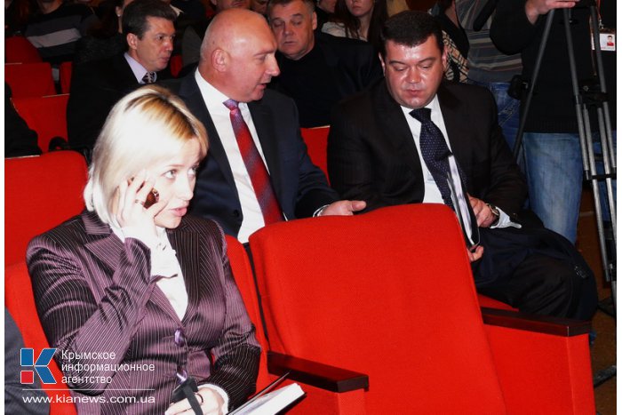 Крымские депутаты призвали Президента навести порядок в стране
