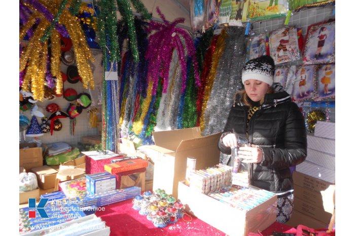 В Алуште открылась новогодняя ярмарка