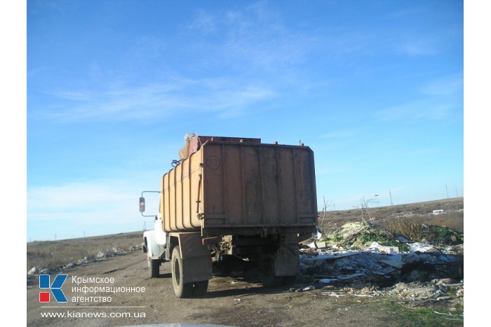 Вокруг аэропорта в Симферополе обнаружили свалки мусора