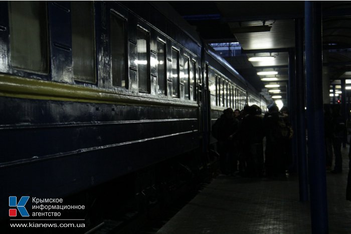 Симферопольцы отправились на Евромайдан поездом