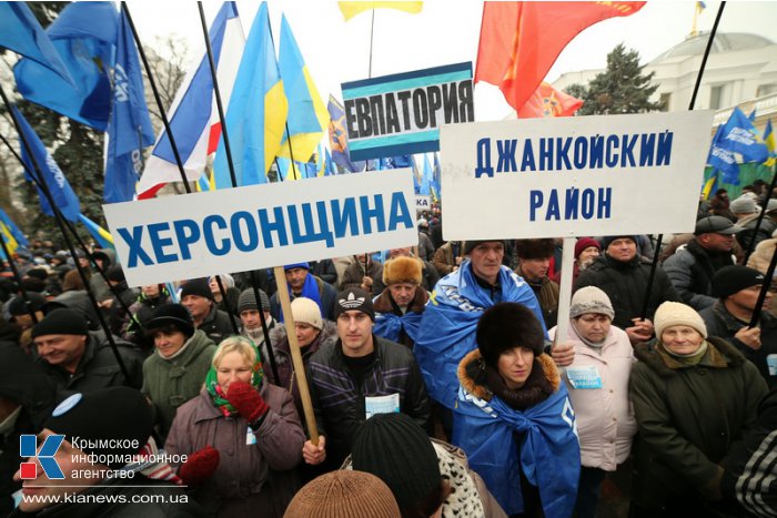 Крымчане в первых рядах на митинге «Сохраним Украину!» в Киеве