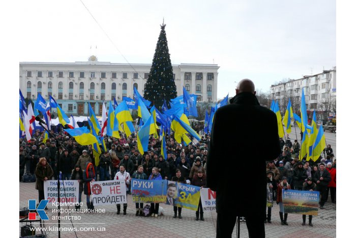В Киев отстаивать мирное будущее отправилось еще более тысячи крымчан
