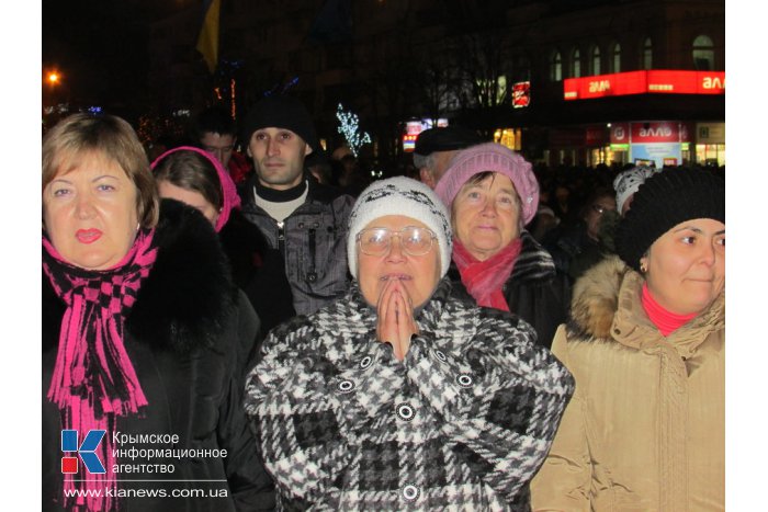 В Симферополе прошел митинг за добрососедские отношения с Россией