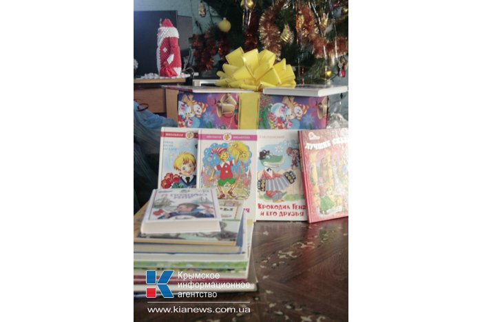 Воспитанники школы-интерната для слабослышащих детей получили подарки ко Дню святого Николая