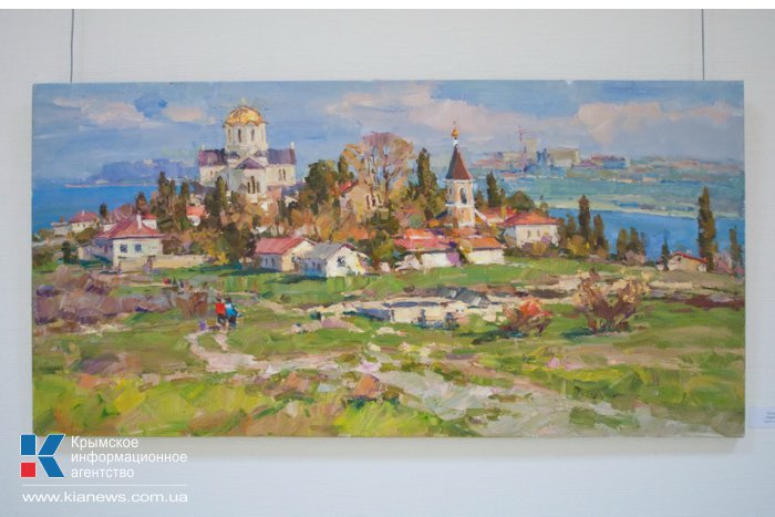 В Севастополе проходит выставка крымских пейзажей