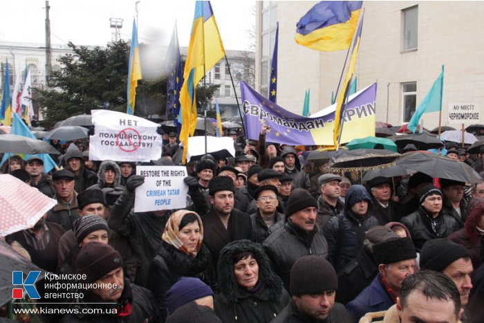 Крымские татары провели митинг в Симферополе 