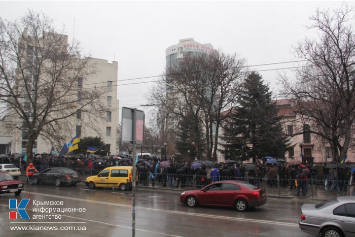 Крымские татары провели митинг в Симферополе 