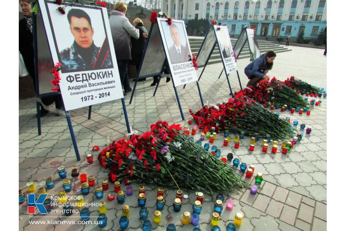 В Крыму начали сбор средств семьям погибших милиционеров