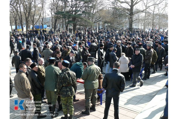 В Крыму начали формировать отряды самообороны