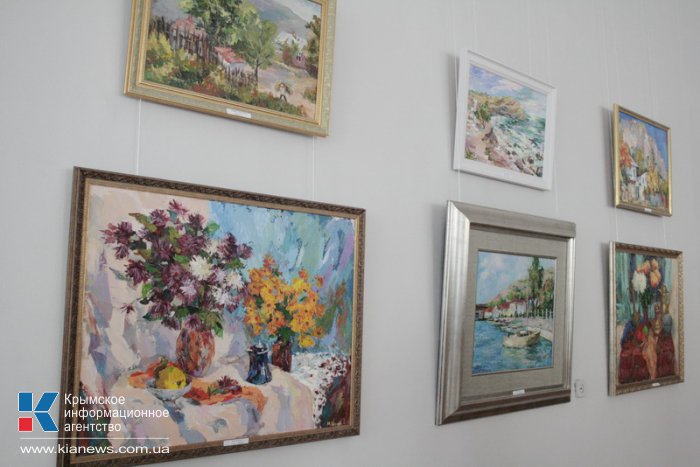 В Симферополе открылась выставка молодой крымской художницы