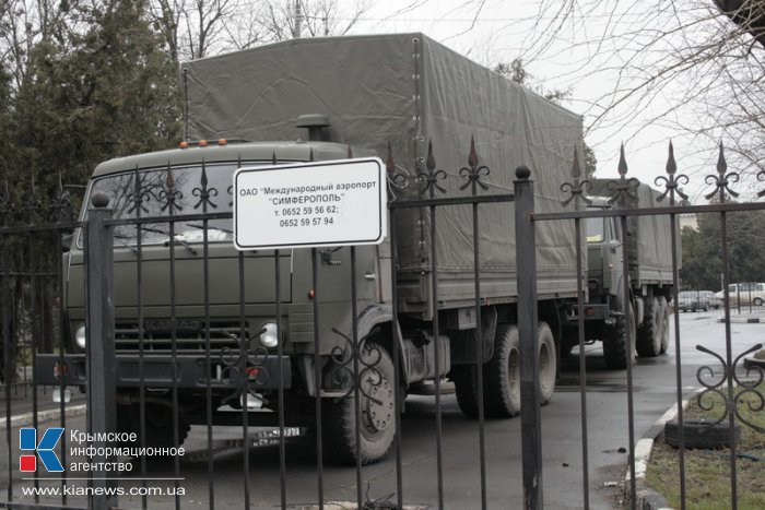 Военные обеспечивают безопасность в аэропорту Симферополя, – служба безопасности аэропорта