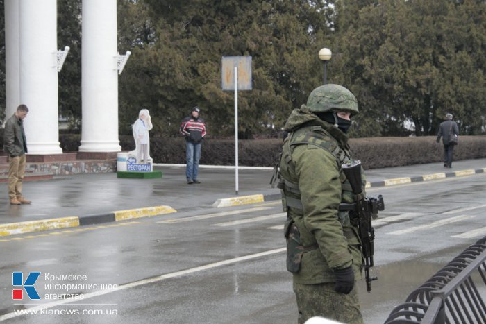 Военные обеспечивают безопасность в аэропорту Симферополя, – служба безопасности аэропорта