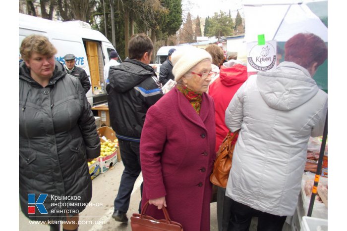 В Алуште провели первую весеннюю ярмарку 