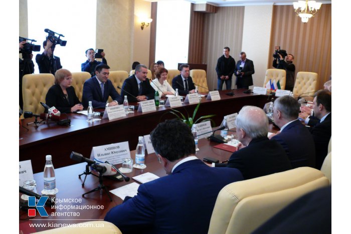 Крым подписал договор о сотрудничестве с Татарстаном