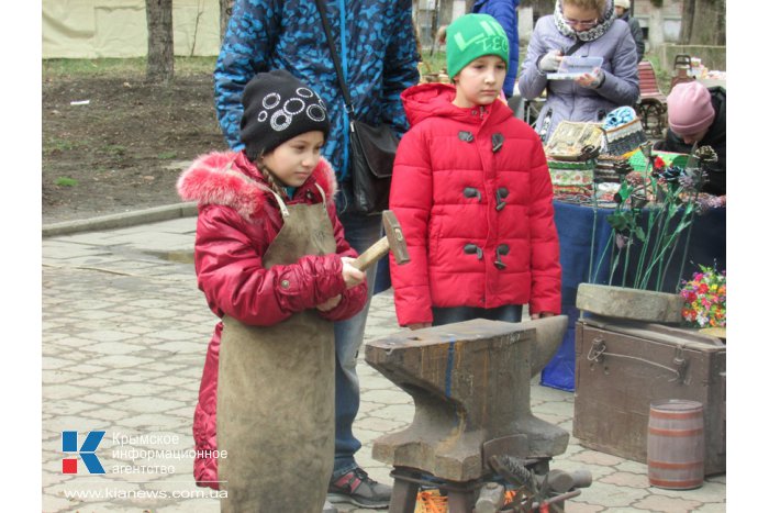 В Симферополе кузнецы провели фестиваль в честь 8 марта 