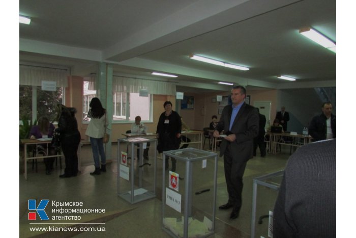 Премьер Крыма проголосовал на референдуме