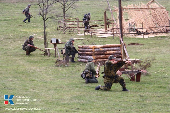 В Симферопольском районе устроили военную реконструкцию