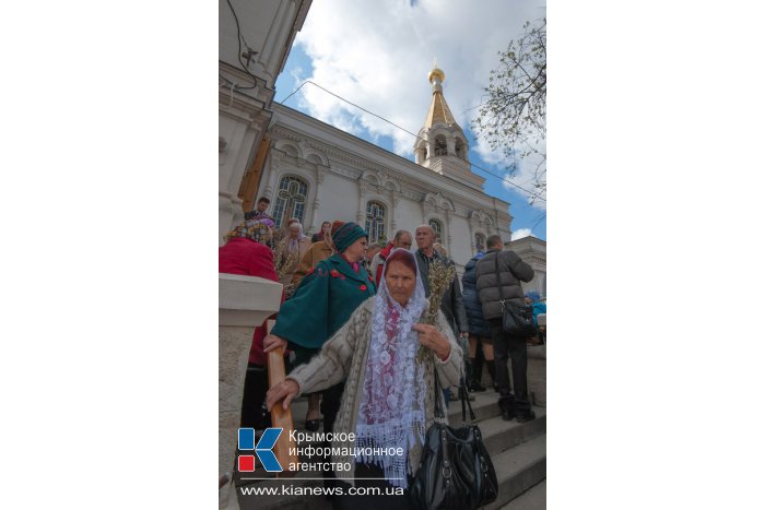 Православные Севастополя отметили Вербное воскресенье