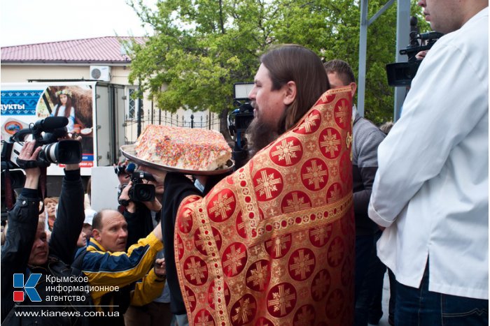 В Севастополе освятили «Царь-Пасху» 