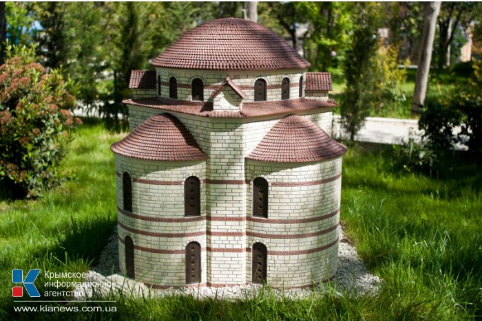 В Севастополе открылась выставка «Древний Херсонес в миниатюре»