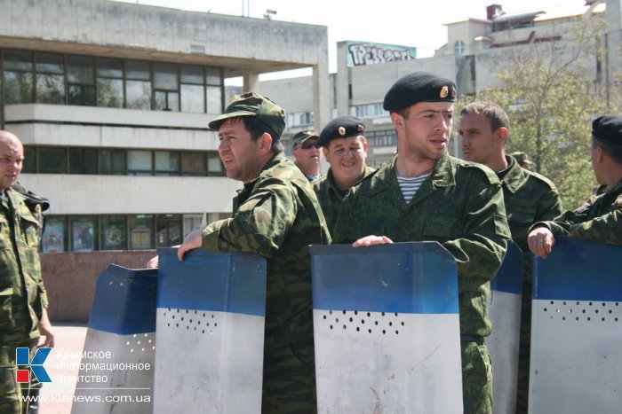 Крымский полк народного ополчения провел учения в Симферополе
