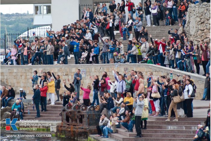 В Севастополе состоялся парашютный фестиваль