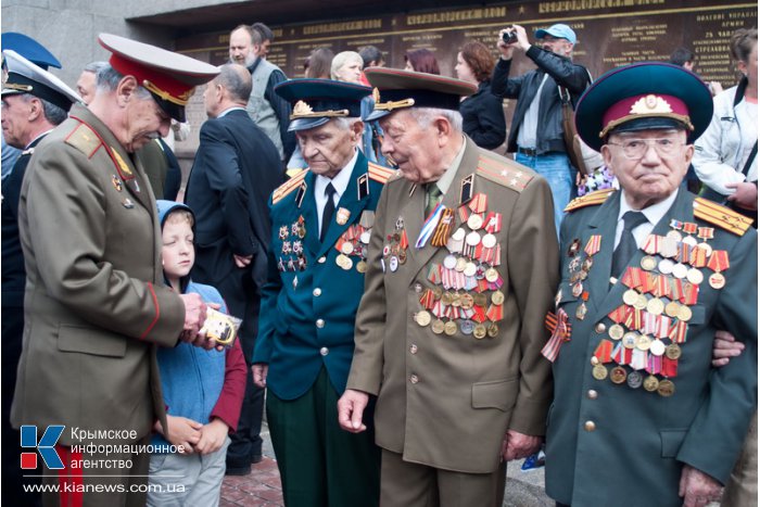 В Севастополе состоялся парашютный фестиваль