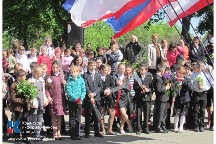 В Симферополе прошел митинг, посвященный 69-й годовщине Победы 