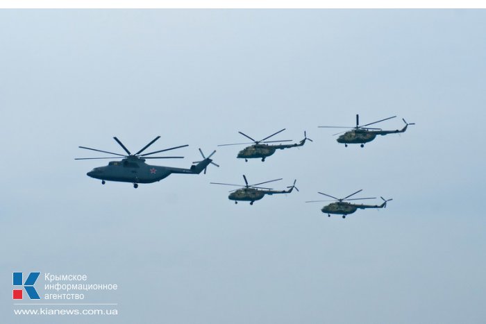 В Севастополе 9 мая отметили парадом морской и авиационной техники